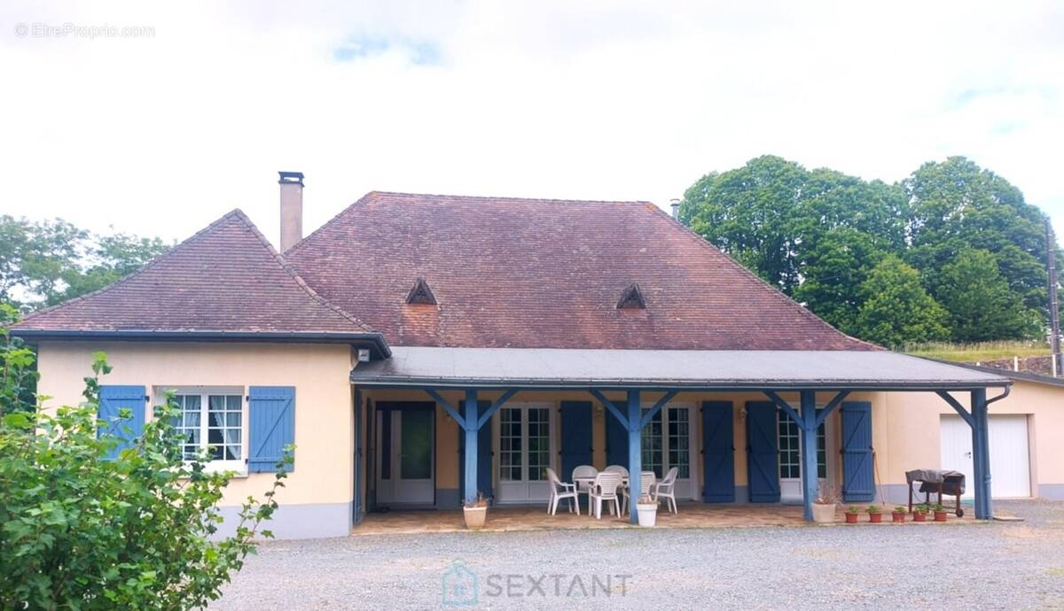 Maison à SAINT-PIERRE-DE-FRUGIE