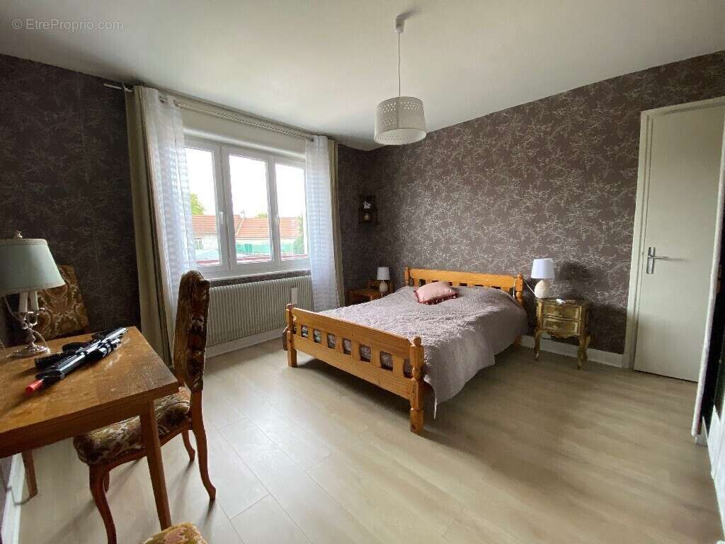 Maison à BELLERIVE-SUR-ALLIER