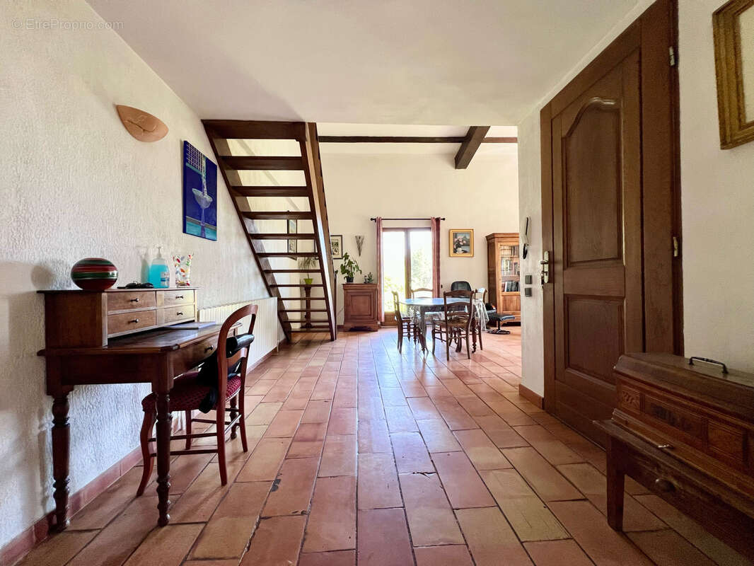 Maison à ROQUEVAIRE