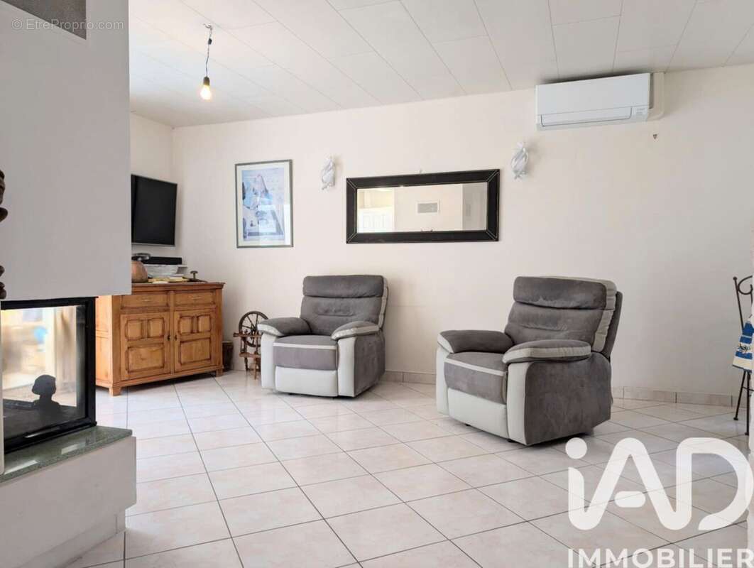 Photo 2 - Maison à BRIGNOLES