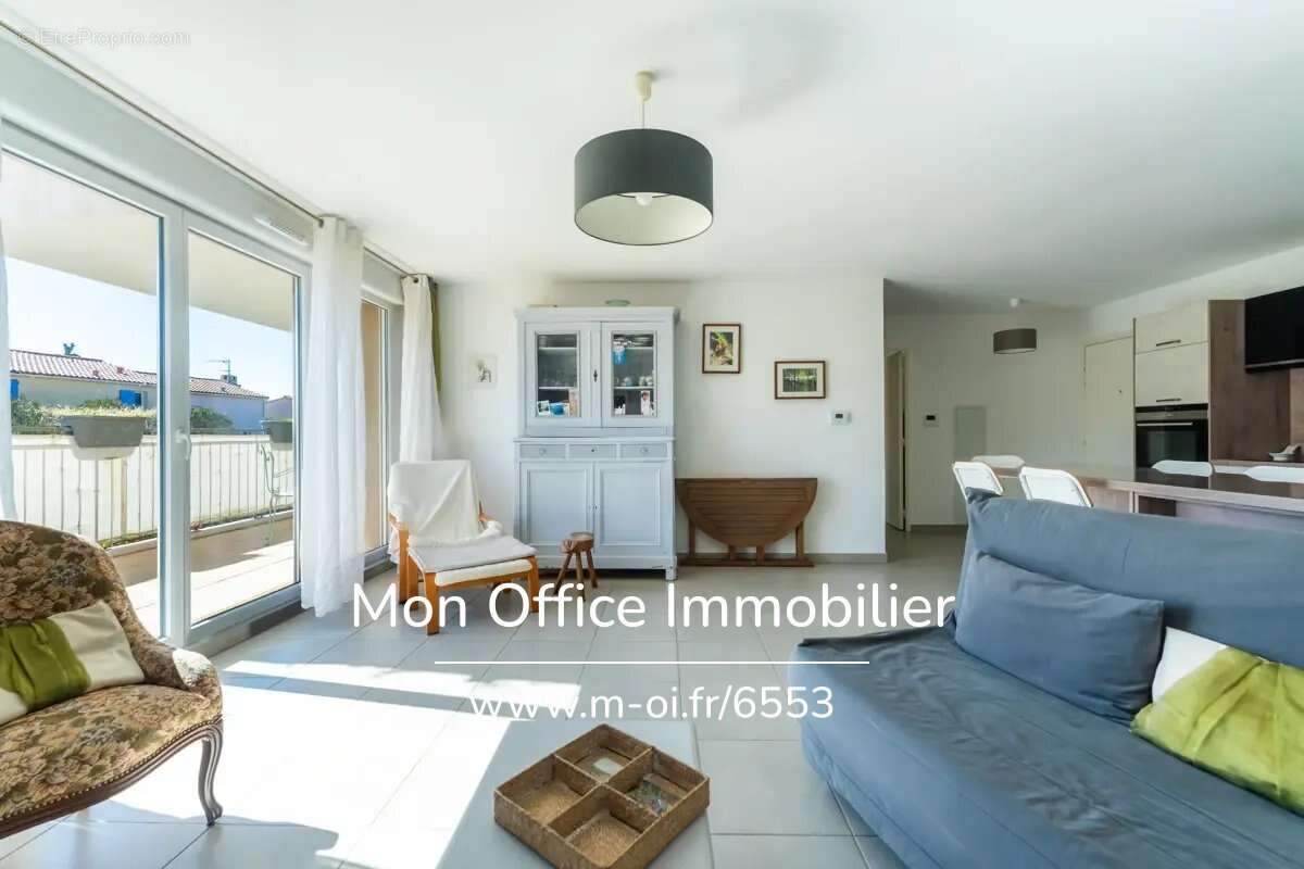 Appartement à VENELLES
