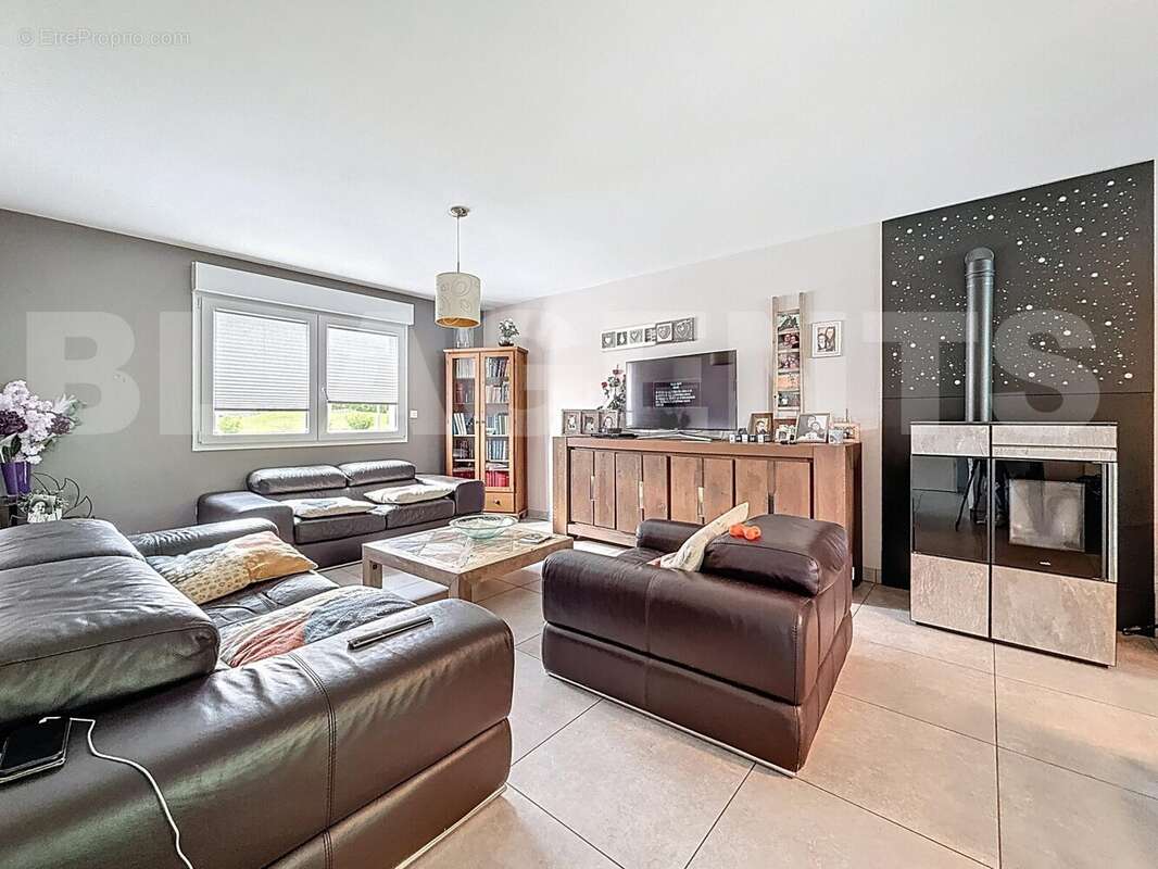 maas_00009 - Maison à REHON