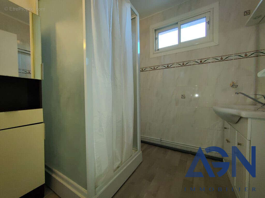 Appartement à VIAS