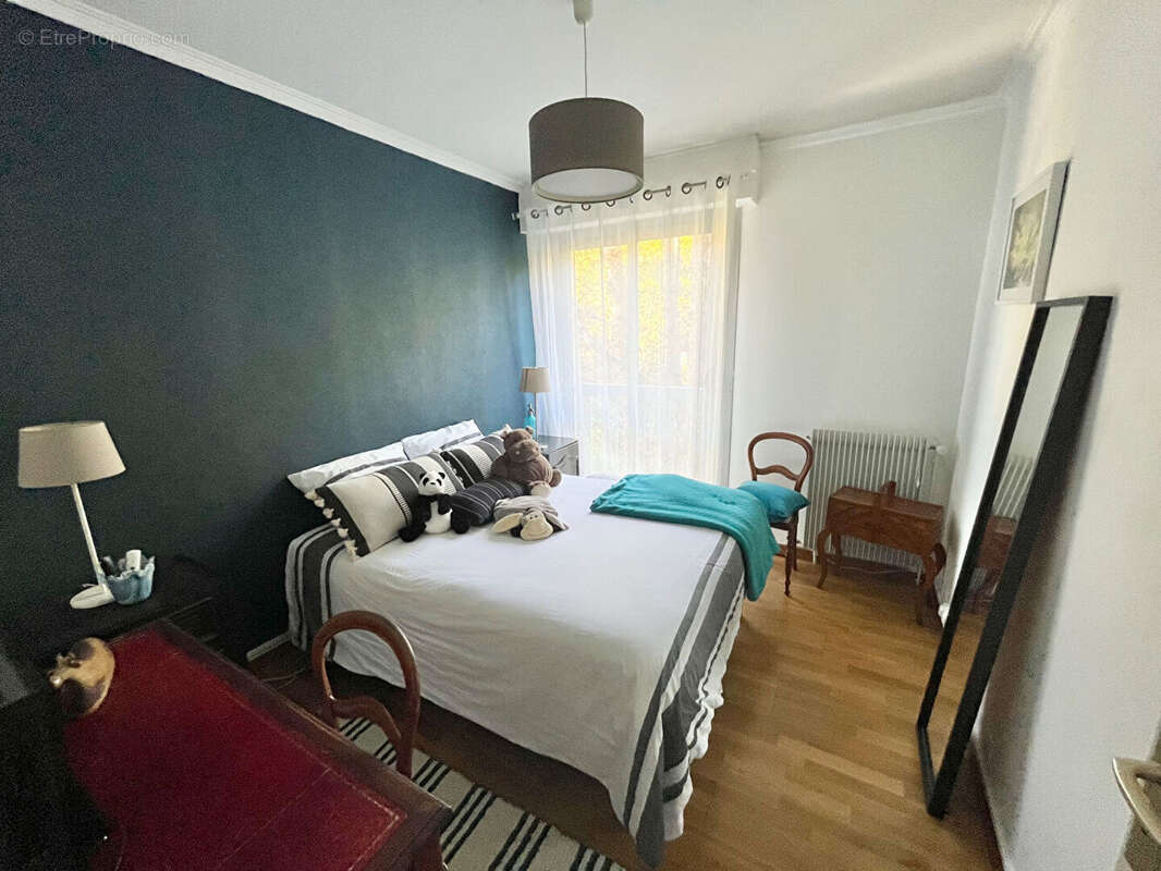 Appartement à SAINT-CYR-SUR-LOIRE