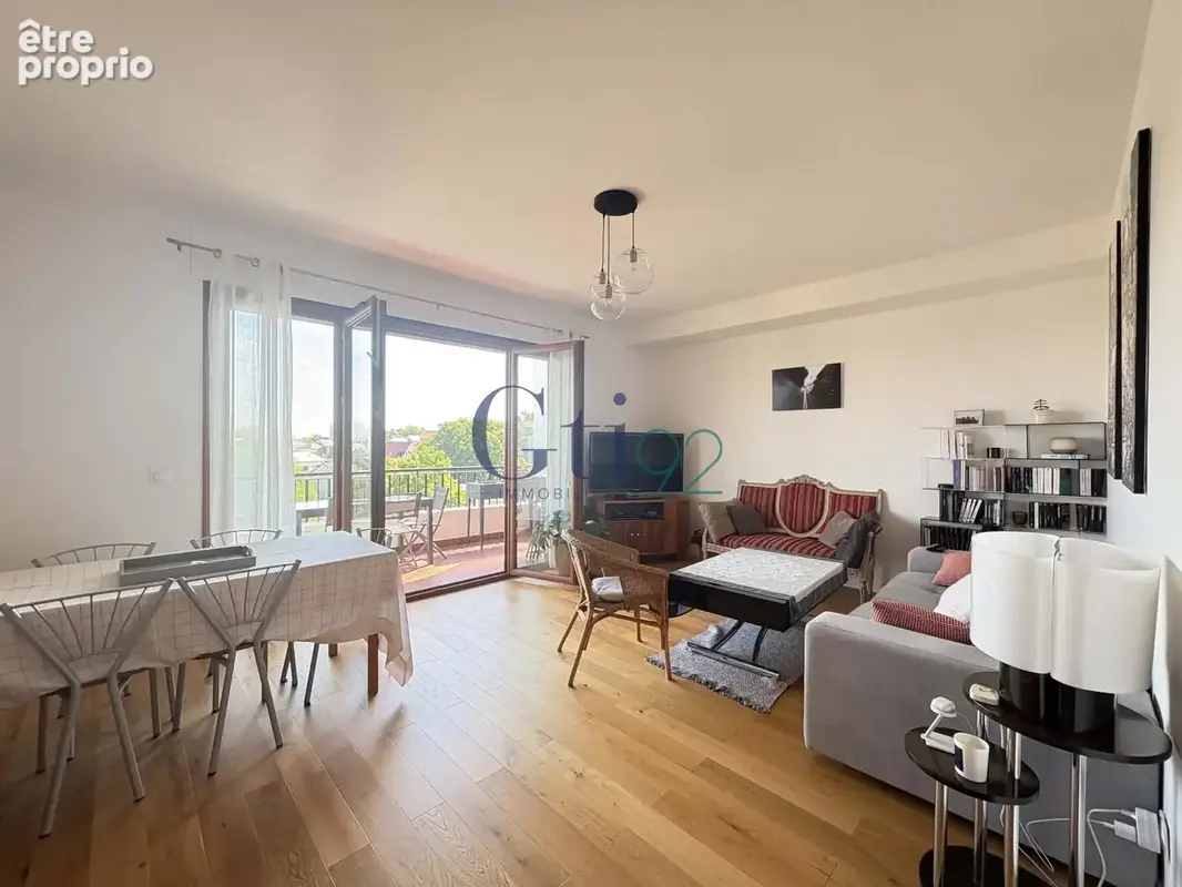 Vue exceptionnelle sur tout paris - magnifique 3 pieces de 80m2 avec 11m2 de terrasse + balcon - photo 4