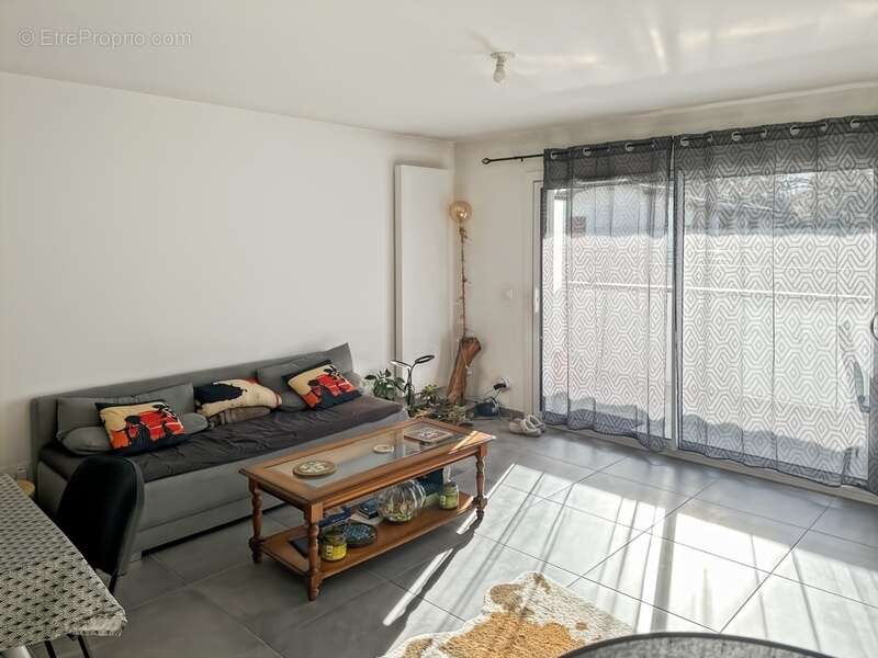 Appartement à POISY