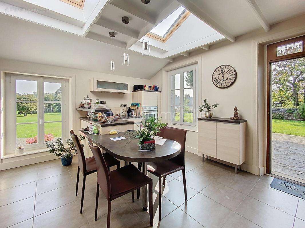 Maison à PLOUER-SUR-RANCE