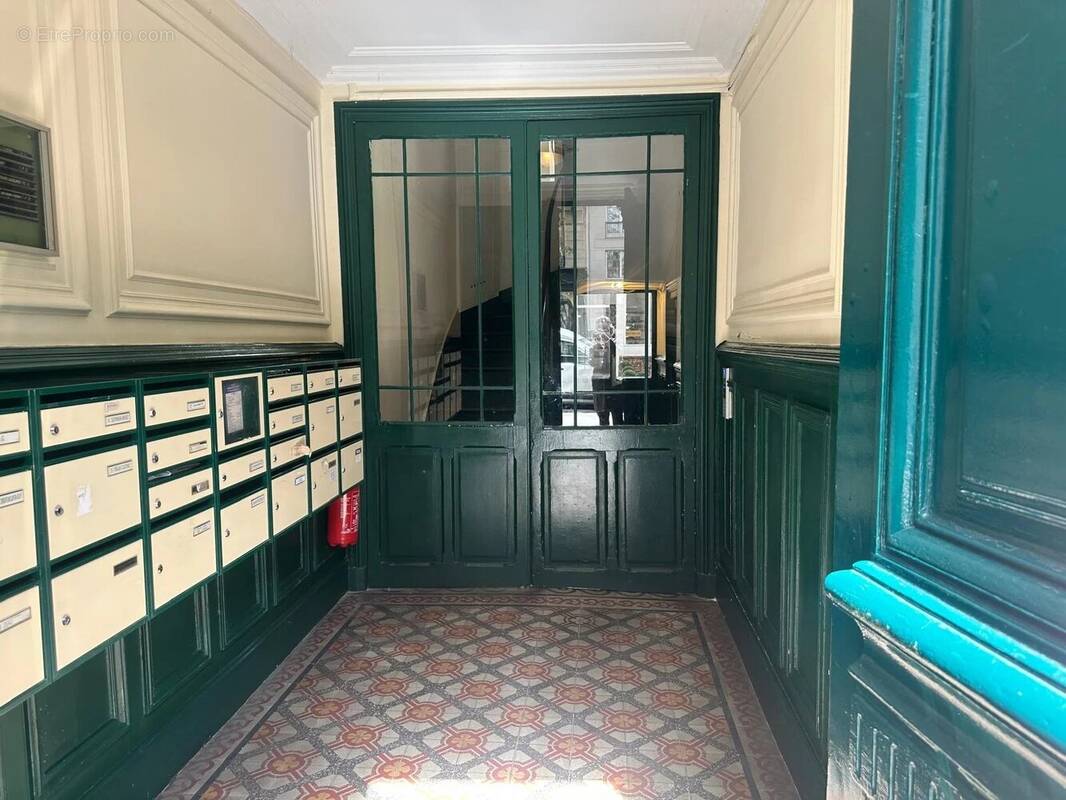 Appartement à PARIS-7E