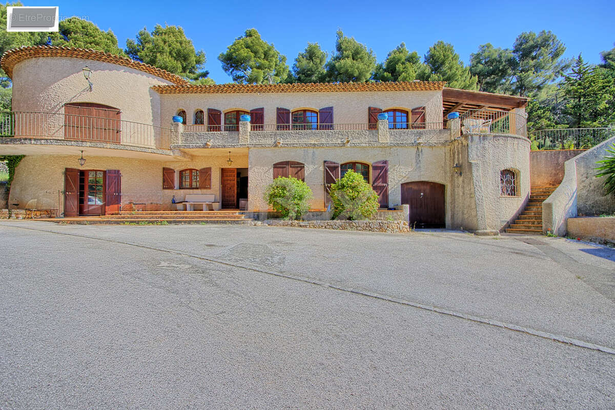 Maison à OLLIOULES