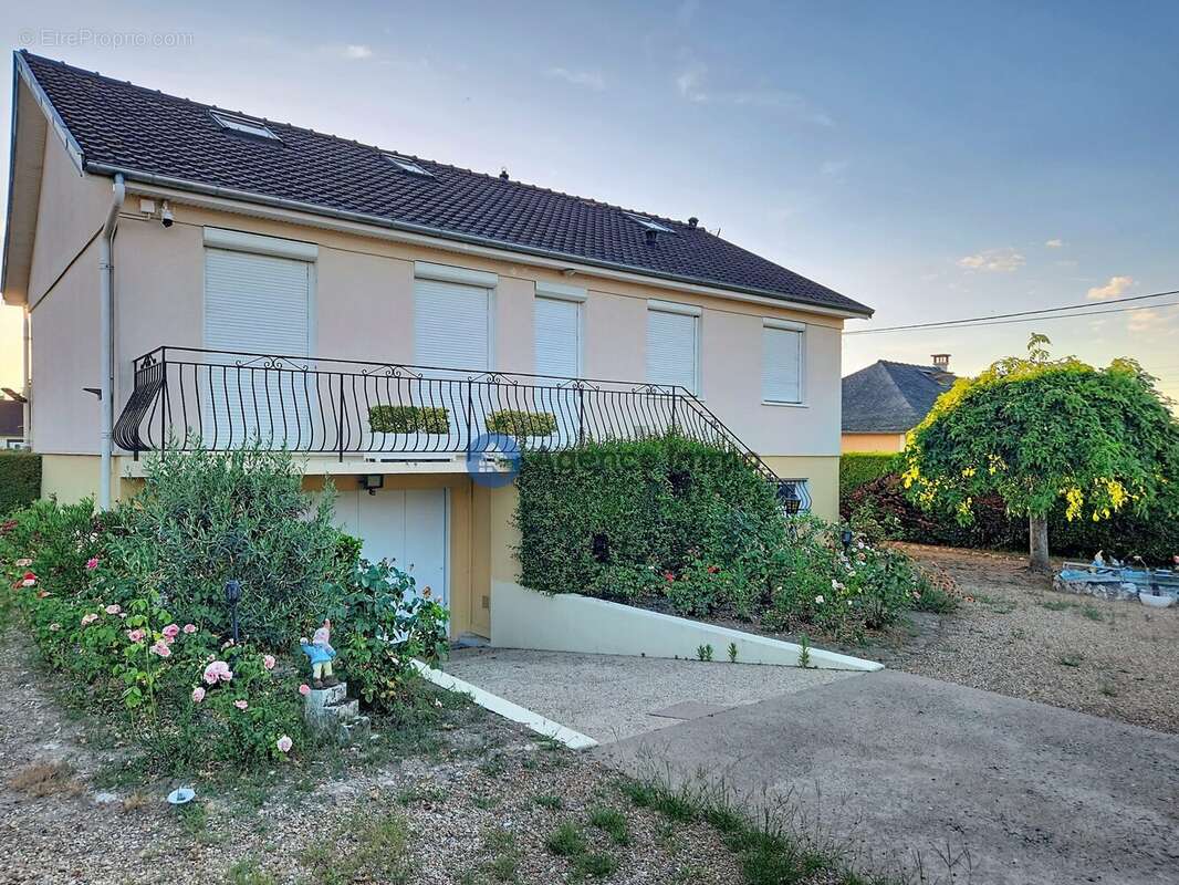 Maison à CHATEAU-LA-VALLIERE