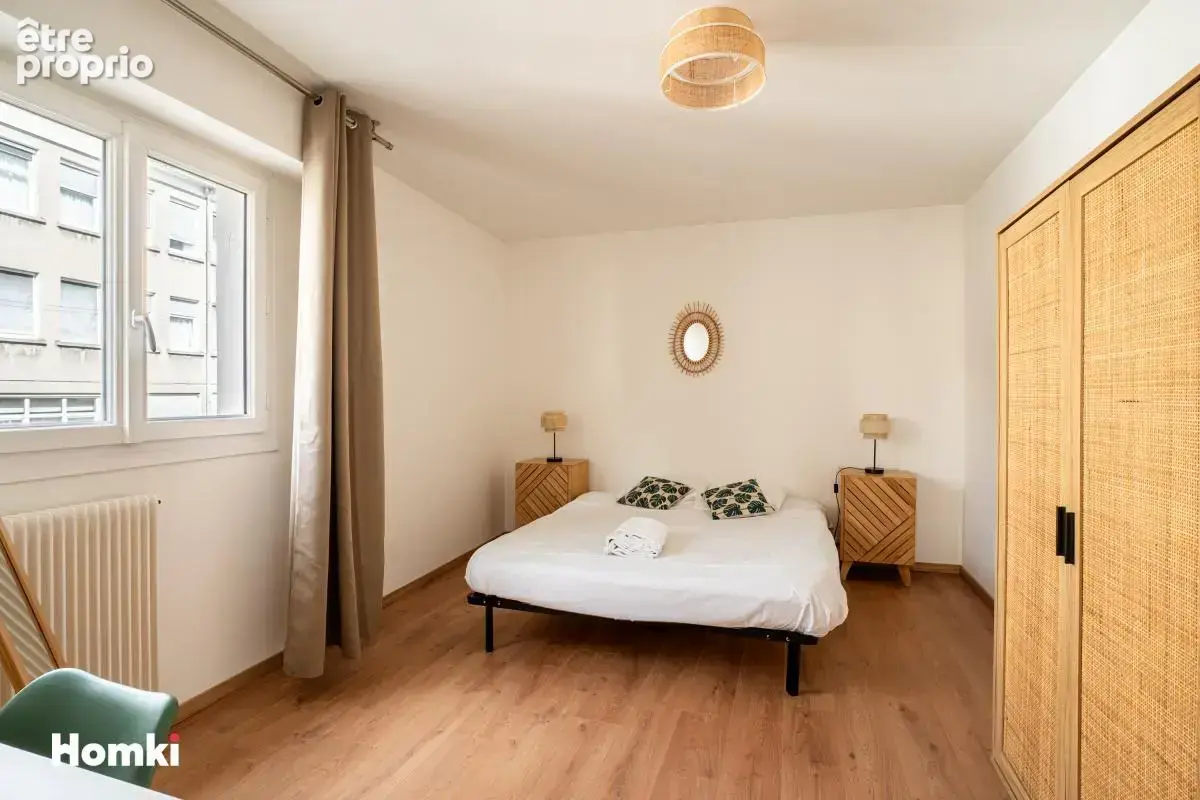 Appartement T4 de 93 m² à Orléans 45000, Rue du Champ Saint-Euverte - photo 8