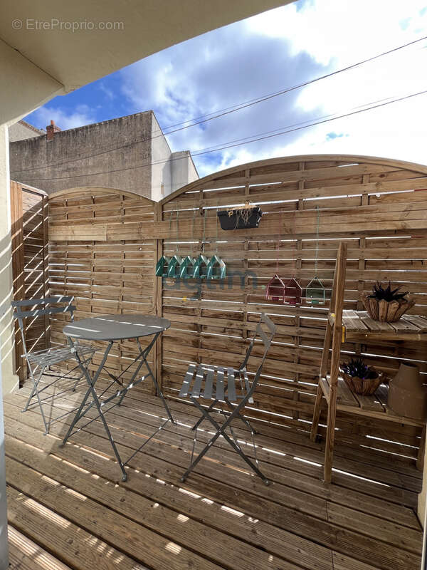 T2 de 38 m2 avec terrasse   Place Napoléon - photo 2