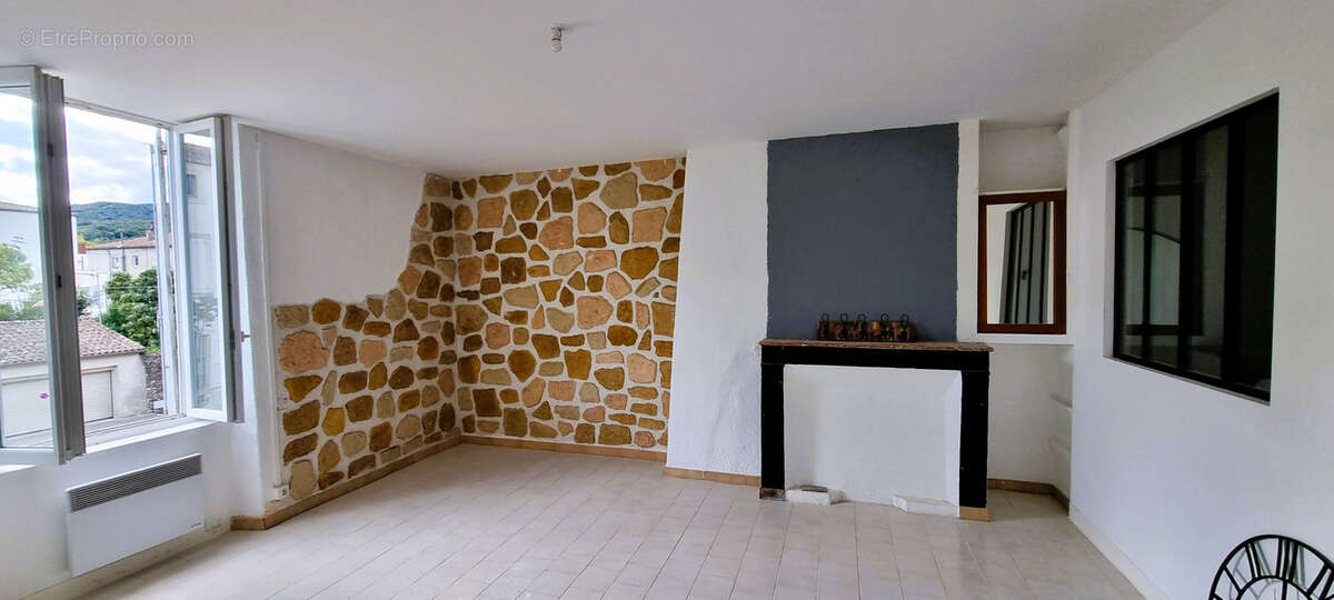 Appartement à GANGES