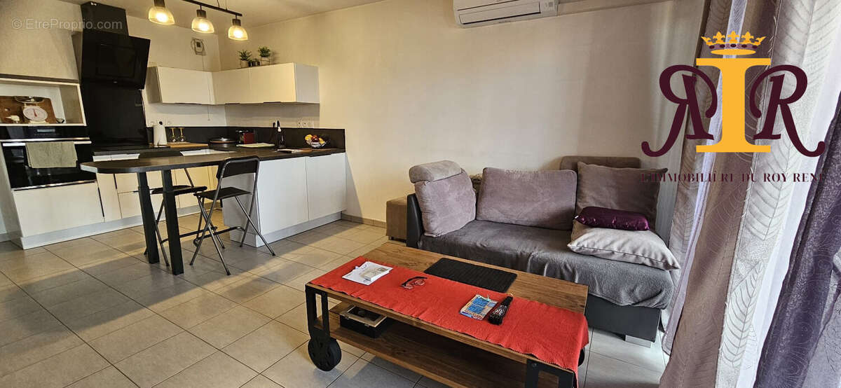 Appartement à MARSEILLE-3E