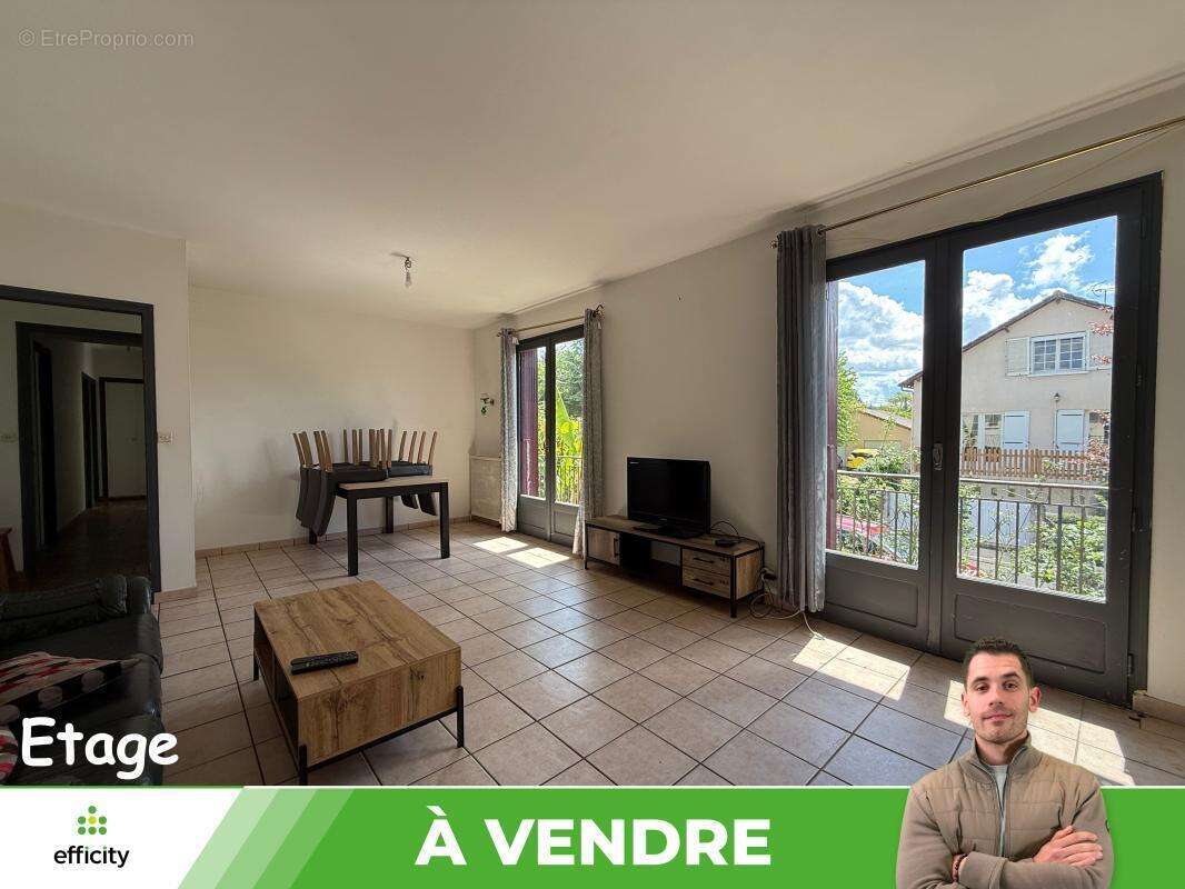 Maison à LHOMMAIZE