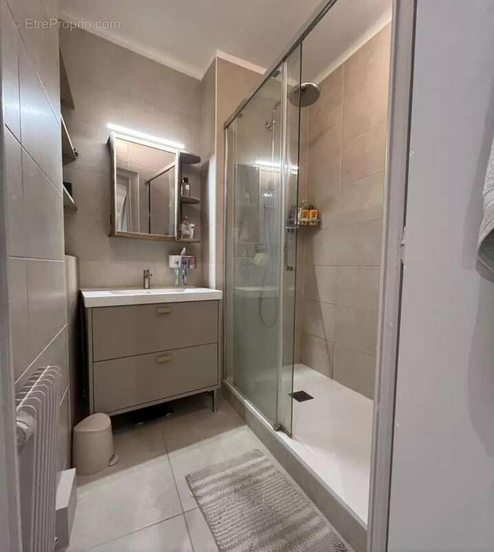 Photo 7 - Appartement à CALUIRE-ET-CUIRE