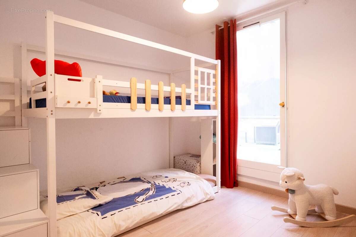 Appartement à VALBONNE