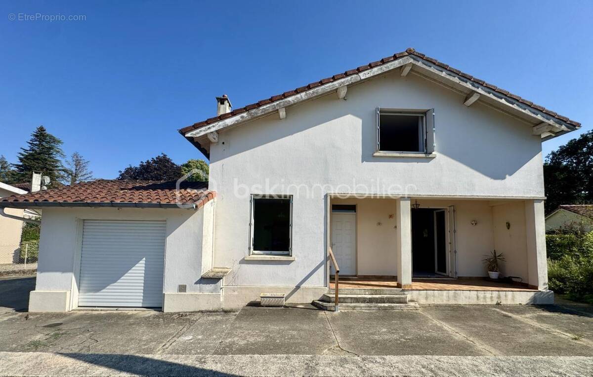 Maison à SAIX
