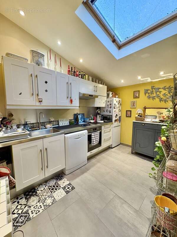 Maison à SAINT-DENIS-DE-L&#039;HOTEL