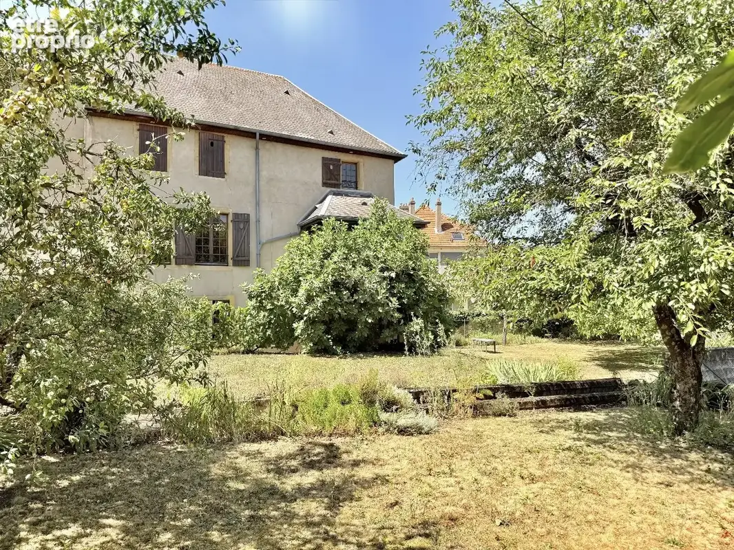 Maison de caractère - 285m² sur 16,82 ares - Woippy Village - photo 3