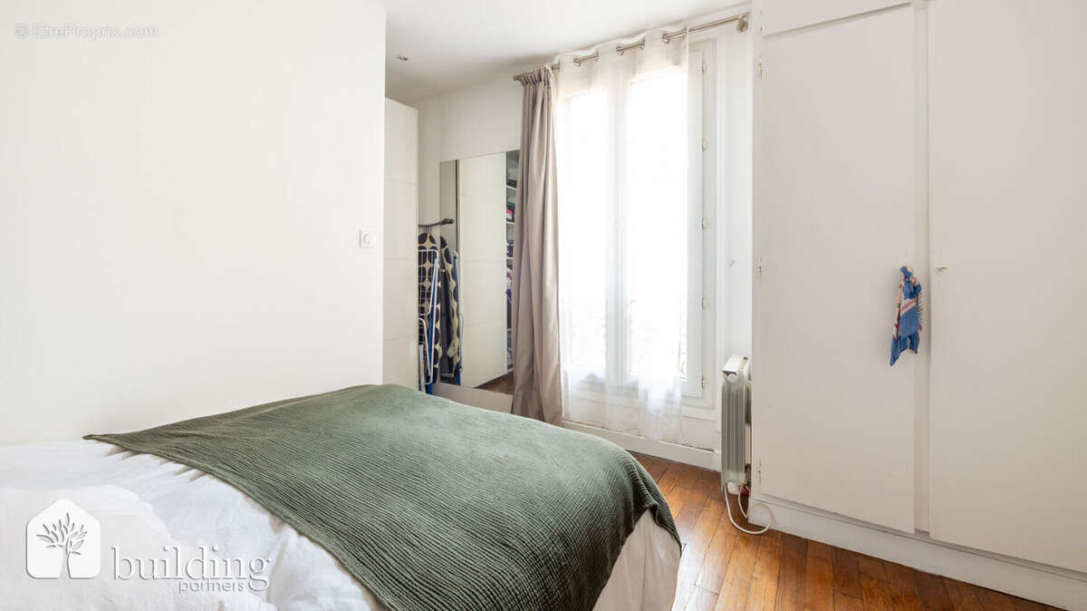 Appartement à LEVALLOIS-PERRET