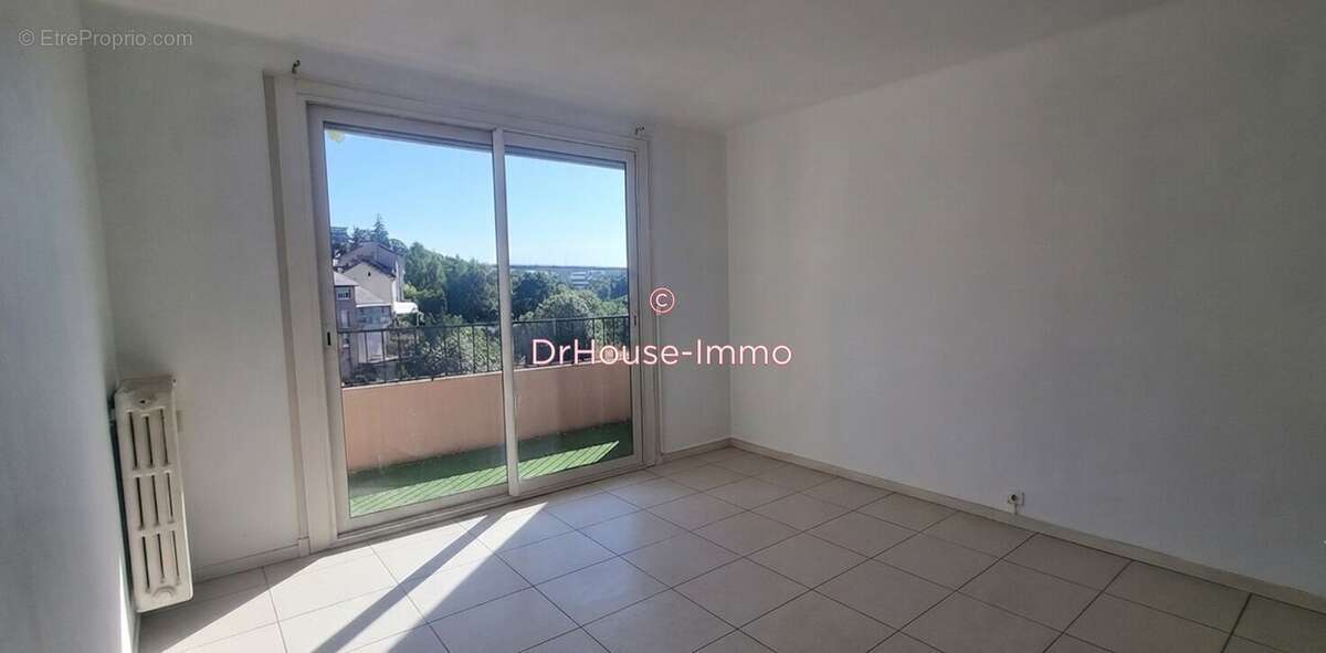 Appartement 47 m² à Rodez  - photo 4