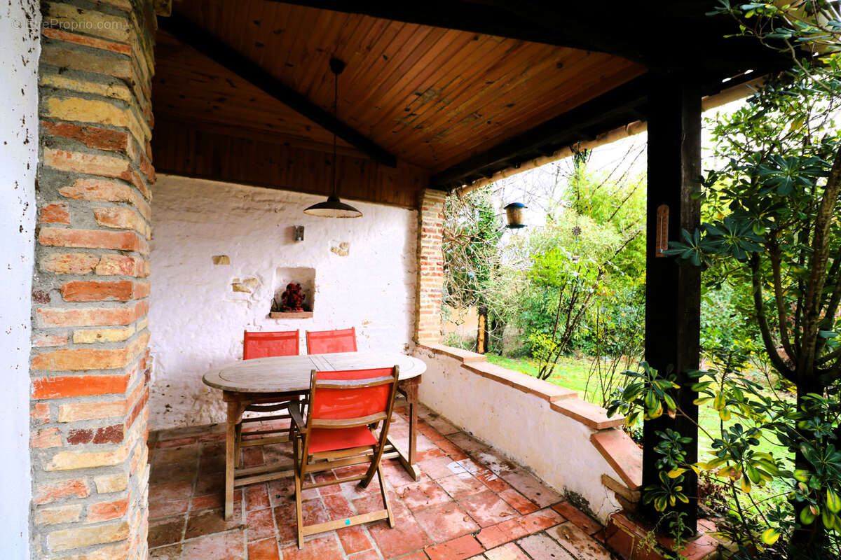 Maison à LOMBEZ