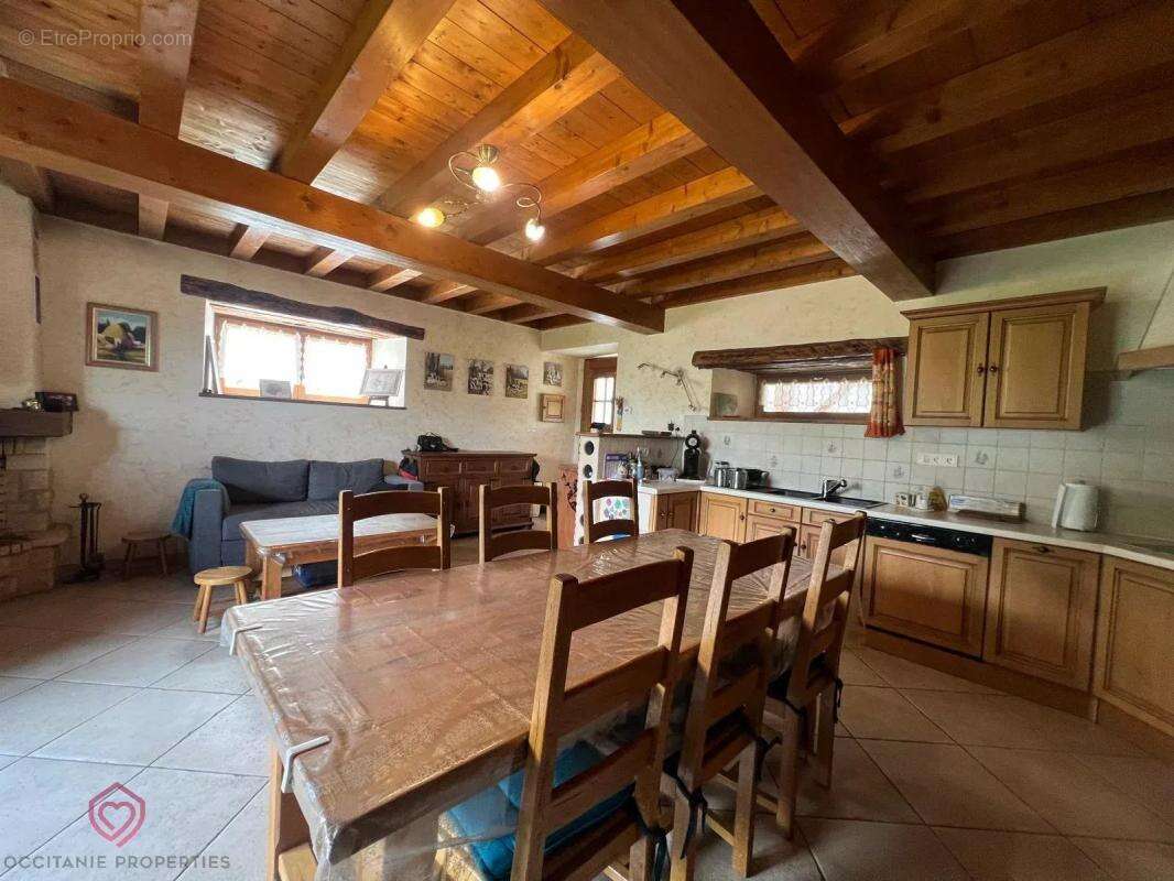 Maison à CASTILLON-EN-COUSERANS