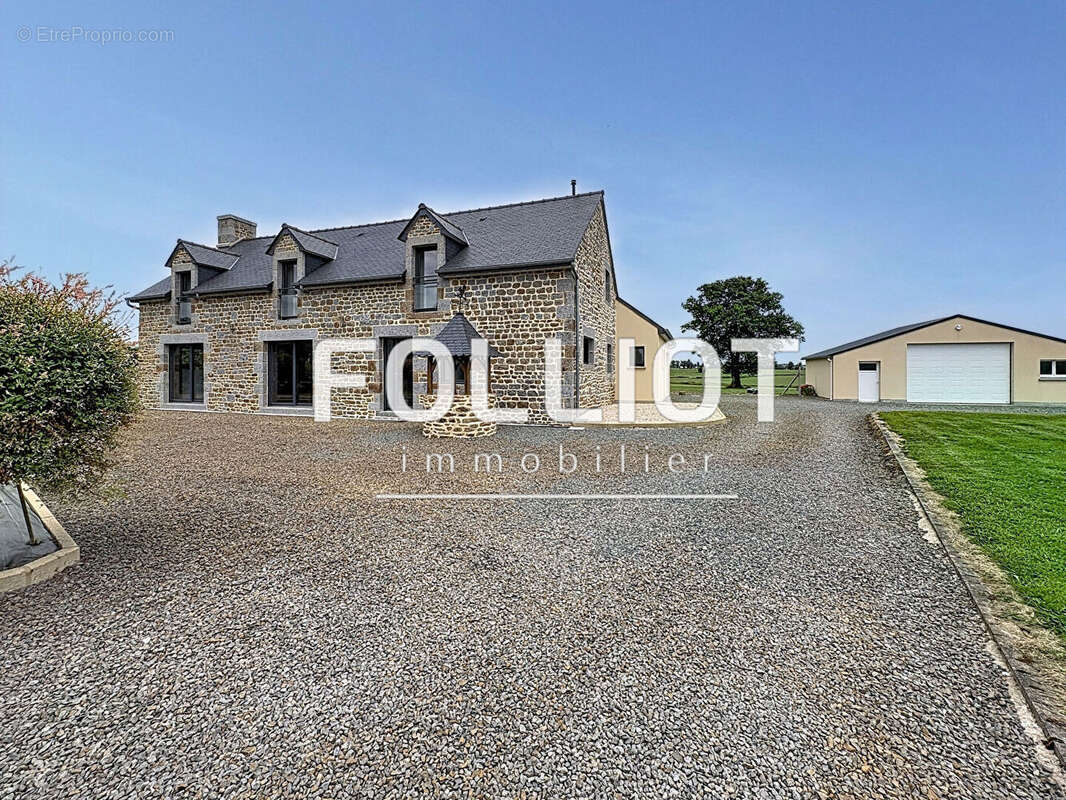 Longère de grand standing à vendre à Melle (35420) - photo 2