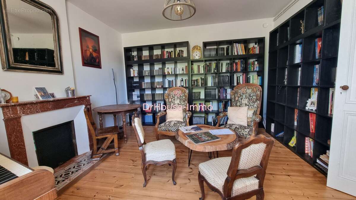 Maison 203 m² à Saint-Brice  - photo 12