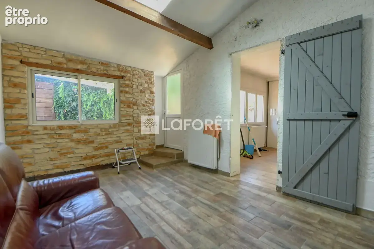 Charmante maison de ville avec jardin a vendre a lisle-sur-tarn - photo 3
