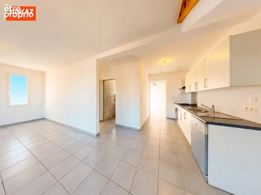Maison 4 pièces 70 m² à vendre à Saint-Pierre (97410) - photo 8