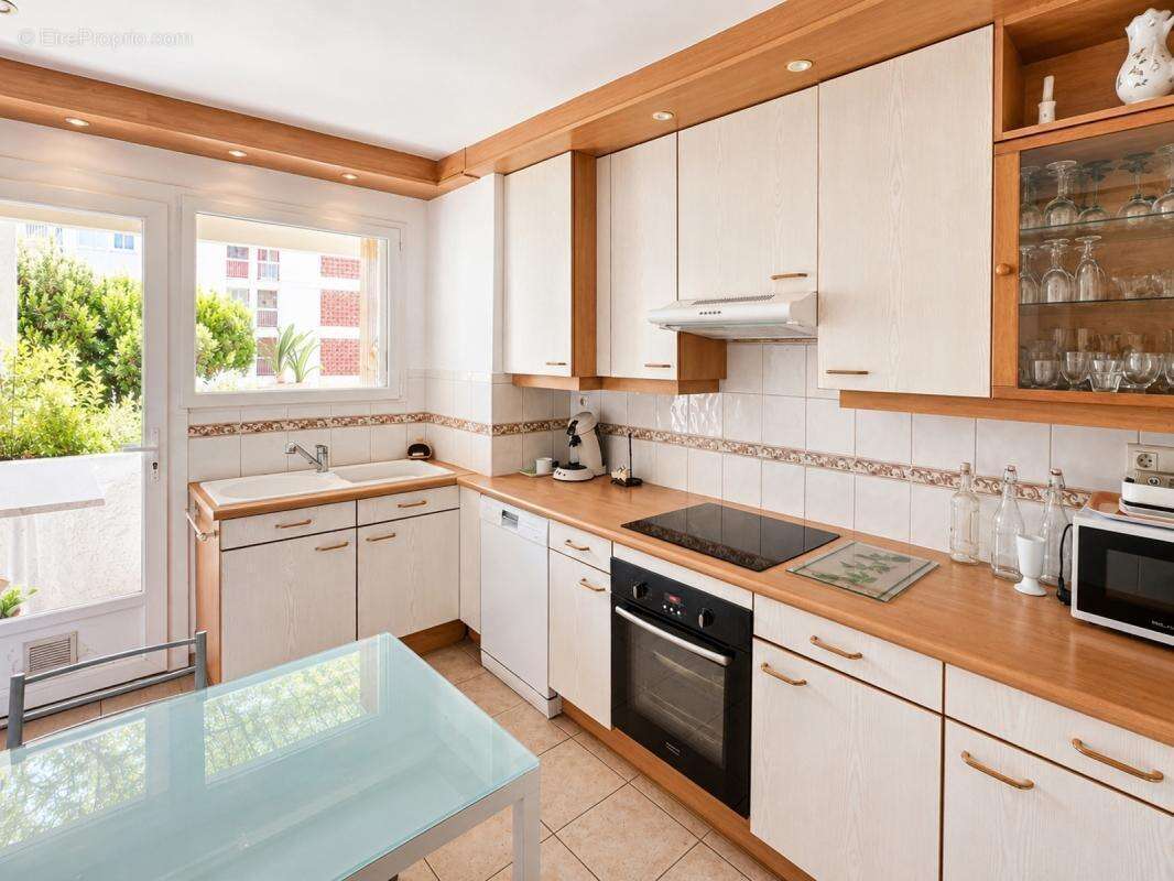 Appartement 85 m² à Cassis  - photo 2