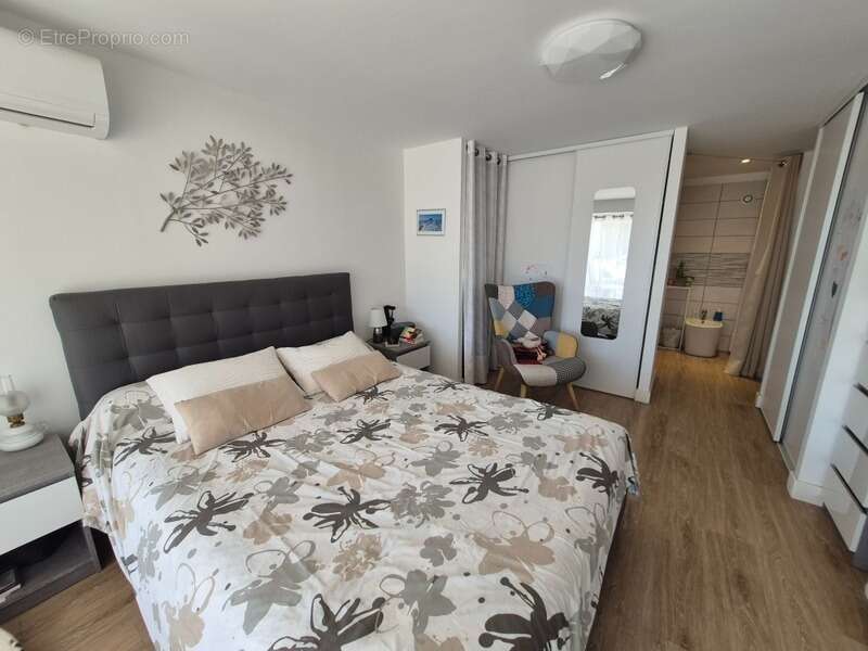 Maison à SOLLIES-TOUCAS