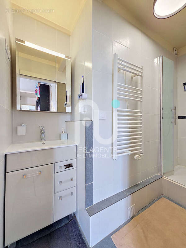Appartement à ASNIERES-SUR-SEINE
