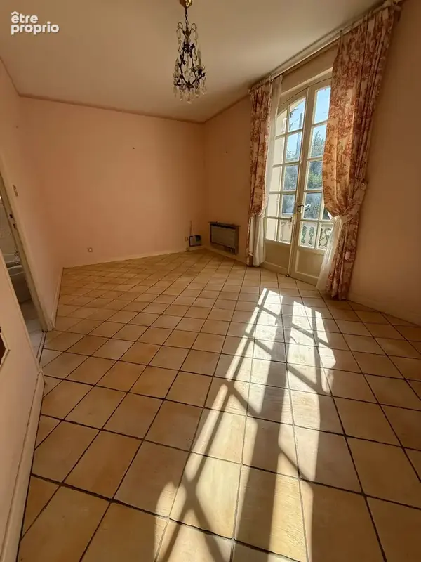 Dans un quartier prisé villa de 210 m2 dans un parc de 2000m2 - photo 8