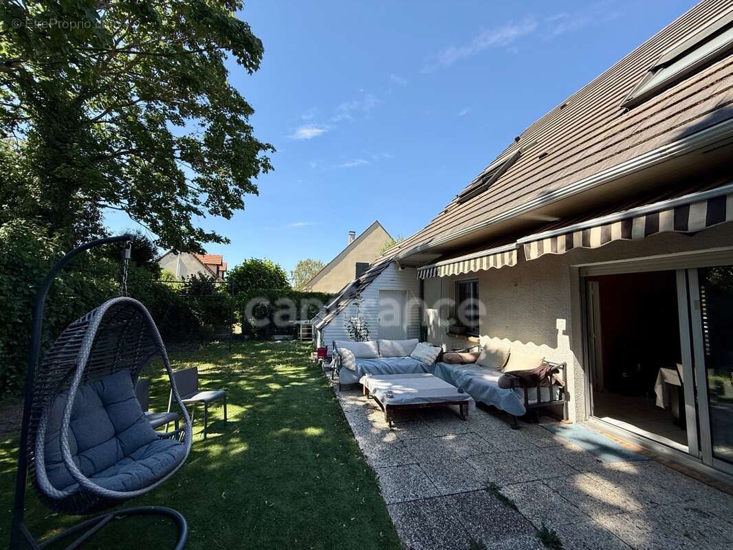 SOISY-SOUS-MONTMORENCY – Maison familiale 4 chambres avec jardin, garage et dépendance - photo 13