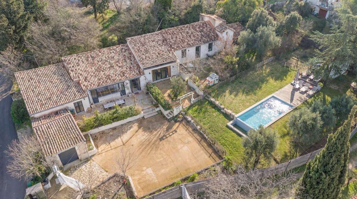 Maison à NIMES