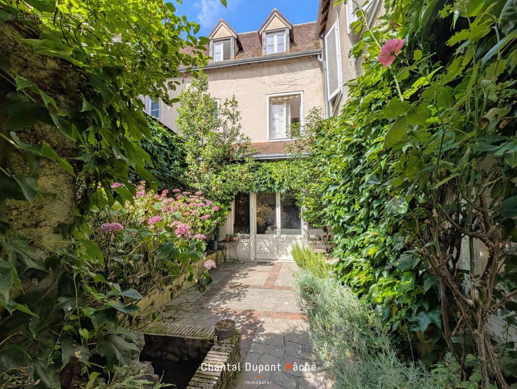 Maison à CHARTRES