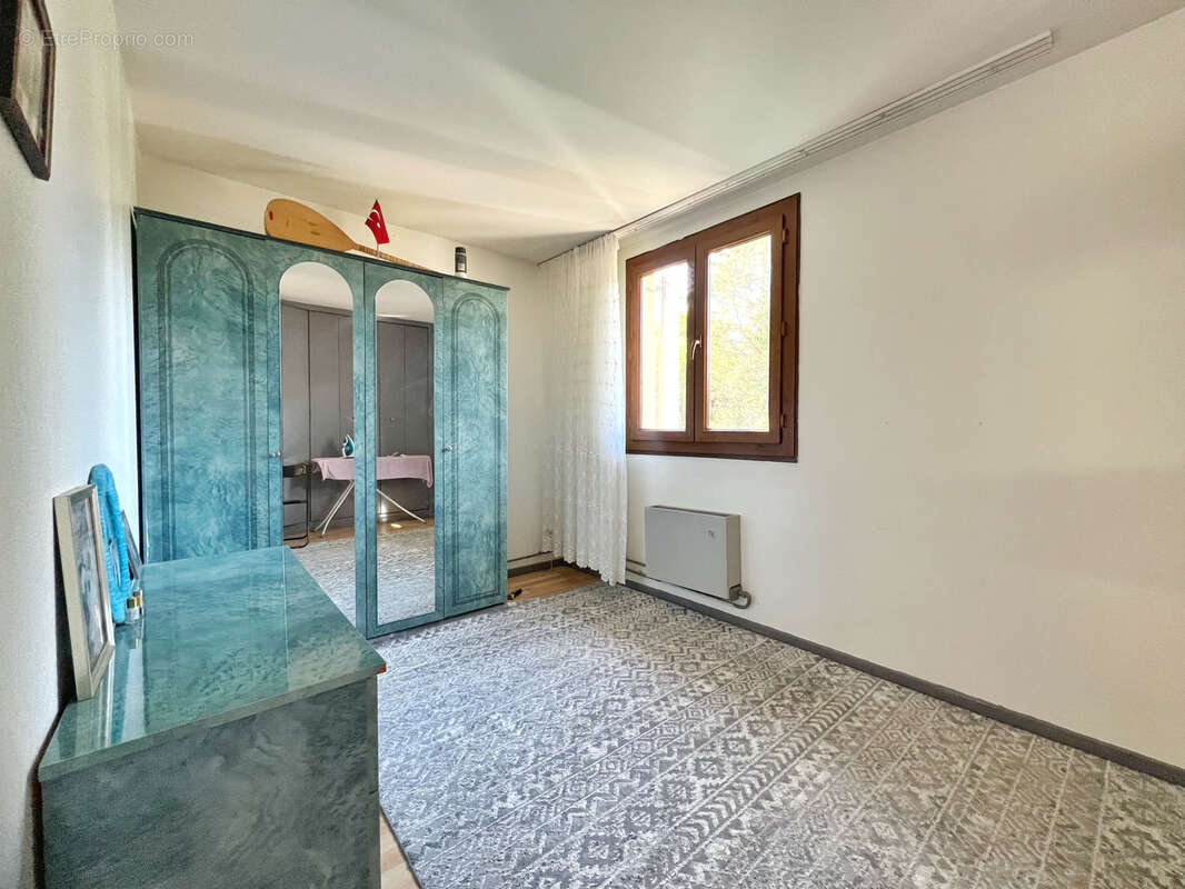 Maison à PIERRE-BENITE