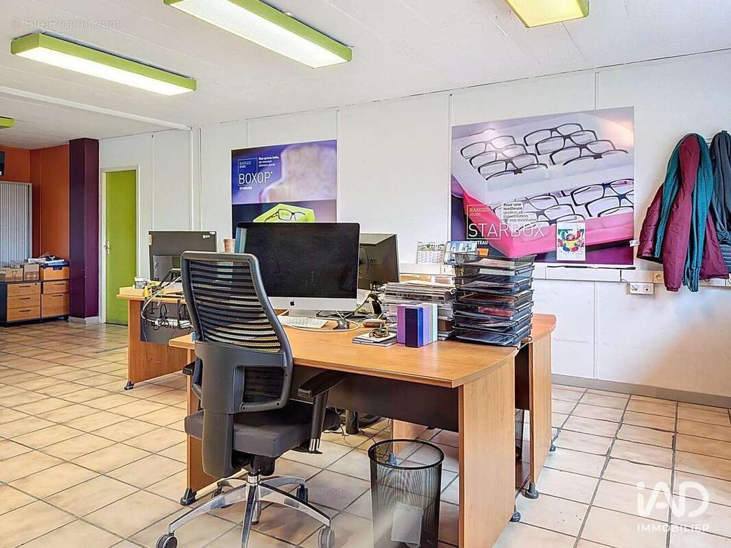 Photo 8 - Commerce à SAINT-CANNAT