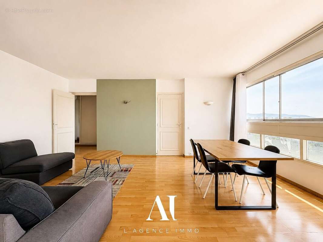 Appartement à FERNEY-VOLTAIRE