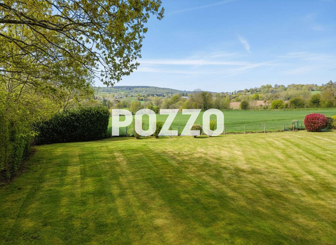 Maison à SAINT-SEVER-CALVADOS