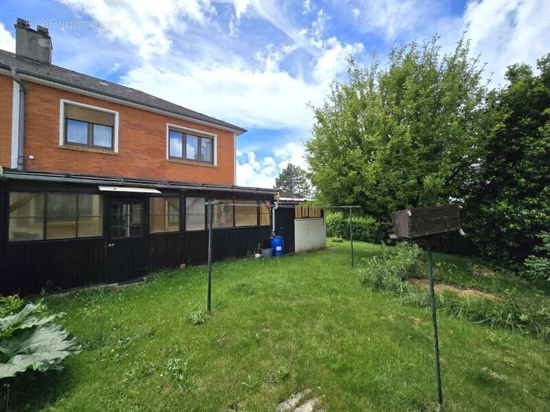 HIRSON (02) -  Vente maison semi-individuelle, avec 3 chambres , garage  et jardin  - photo 8
