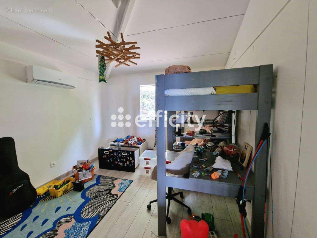 Maison à LA POSSESSION