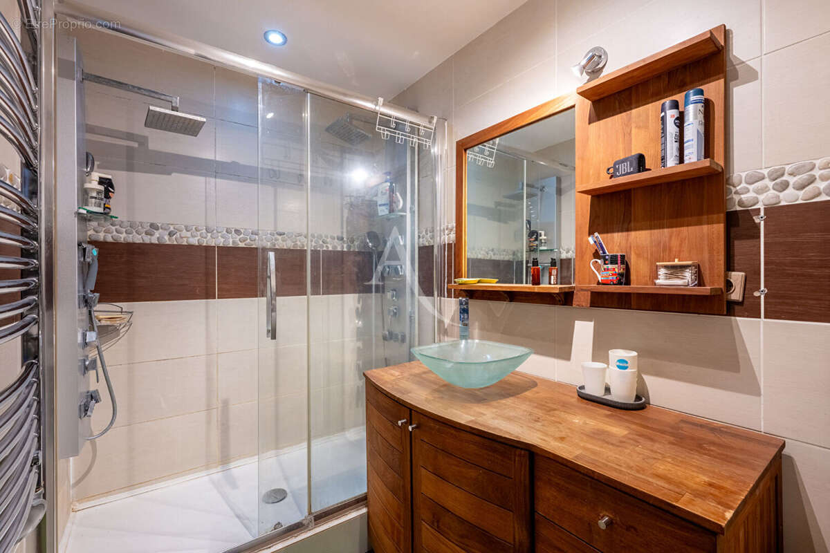 Appartement à MERY-SUR-OISE