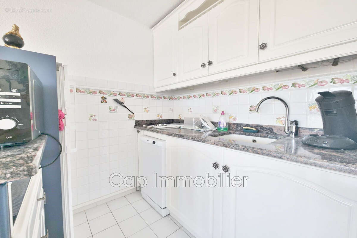 Appartement 25 m² à Agde  - photo 7