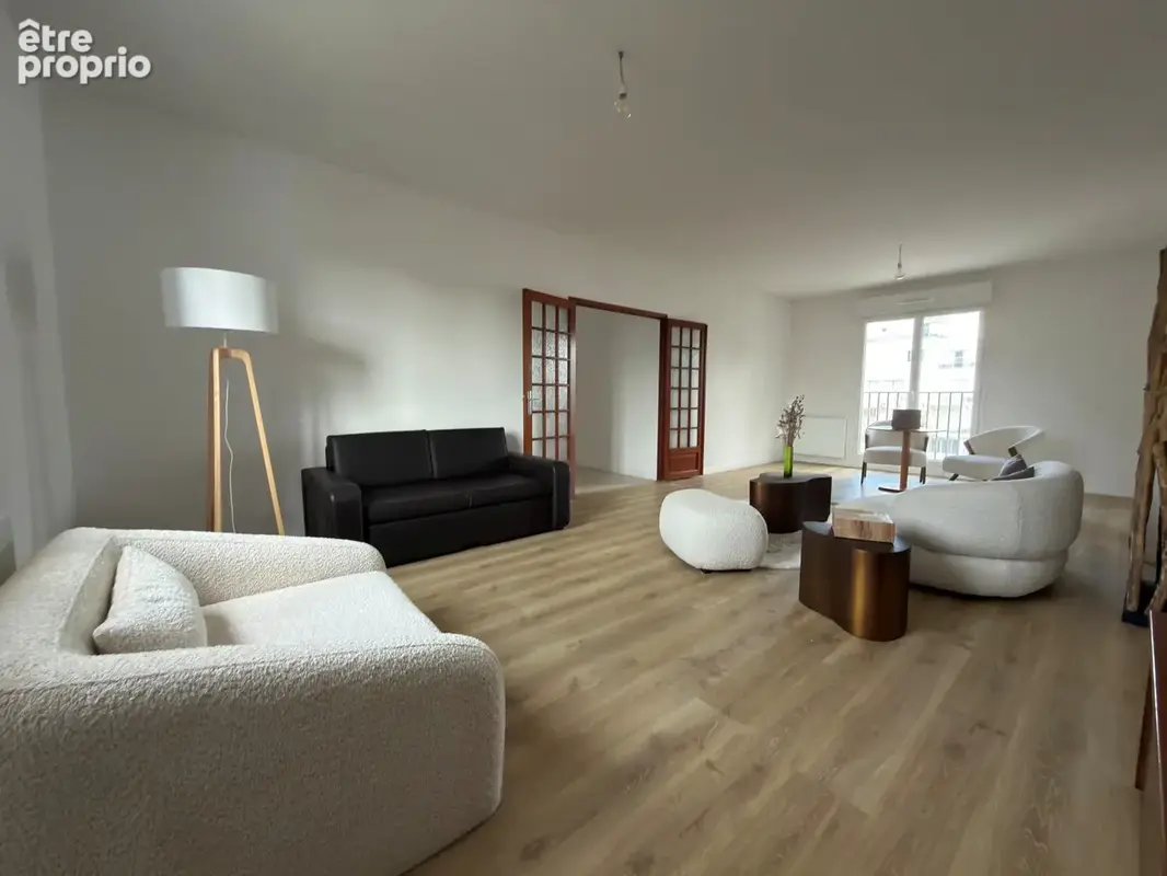 Appartement situé à proximité du parc paysager avec garage et stationnement privatif - photo 2