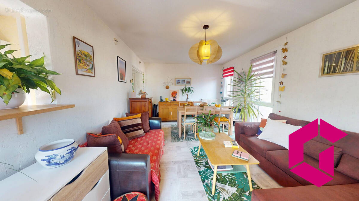 Appartement à VALS-PRES-LE-PUY