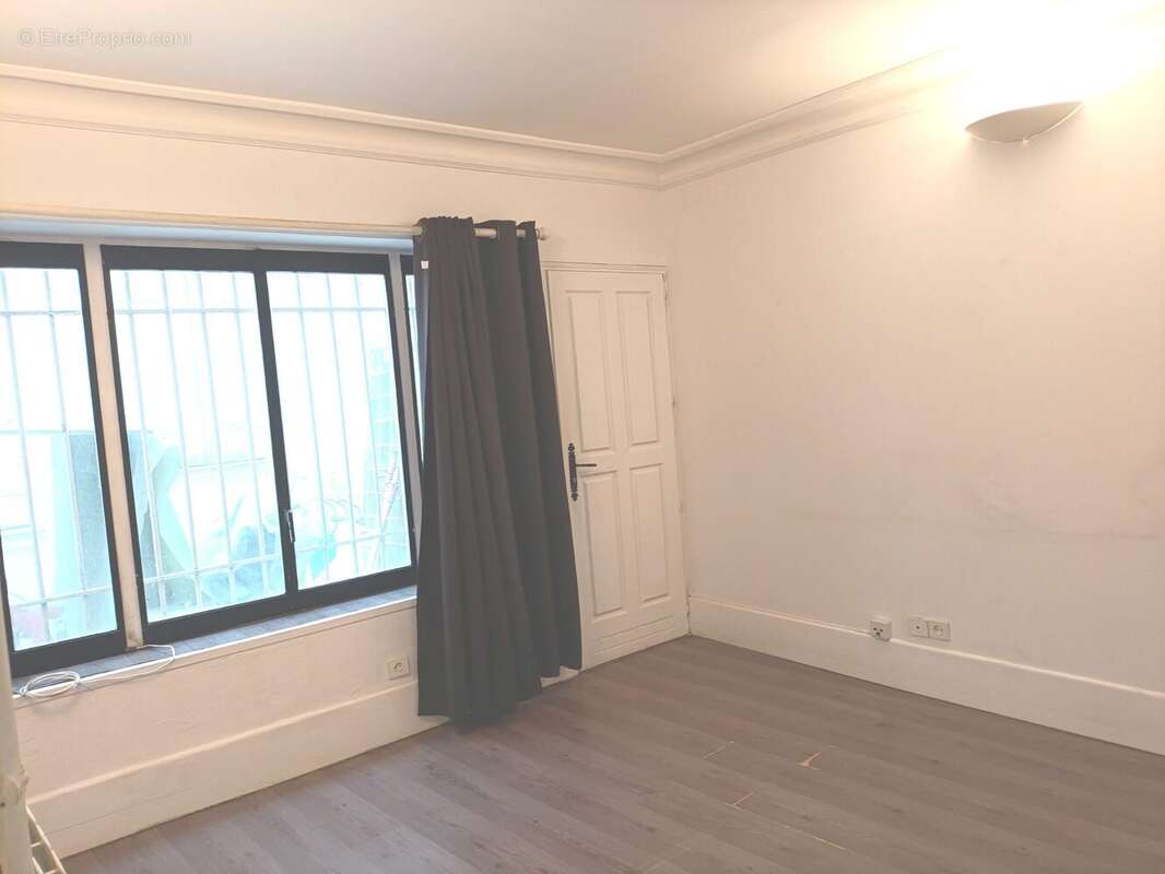 Maison 75 m² à Paris-20e  - photo 6